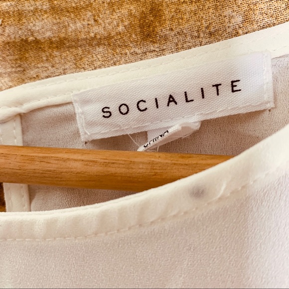 Socialite Blouse Long Sleeve Polka Dot White - Picture 4 of 7